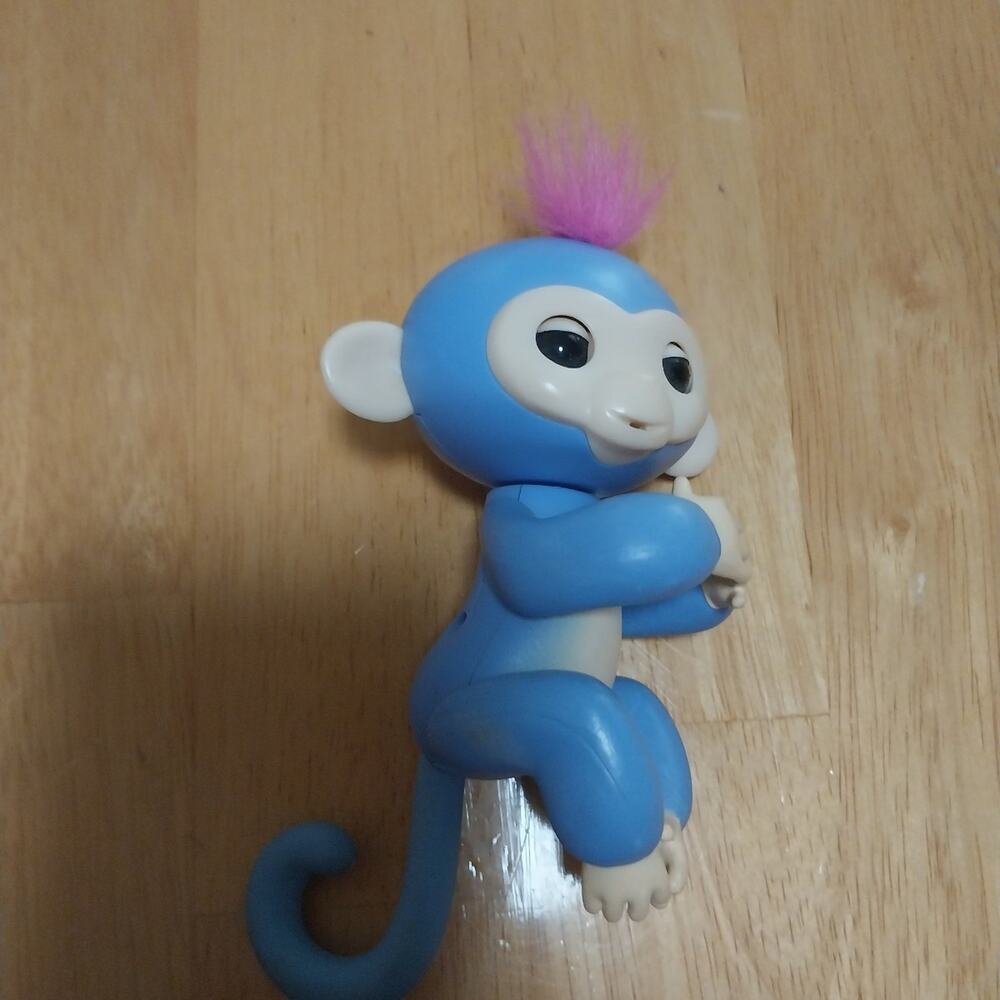 Fingerlings Interactive Baby Monkey